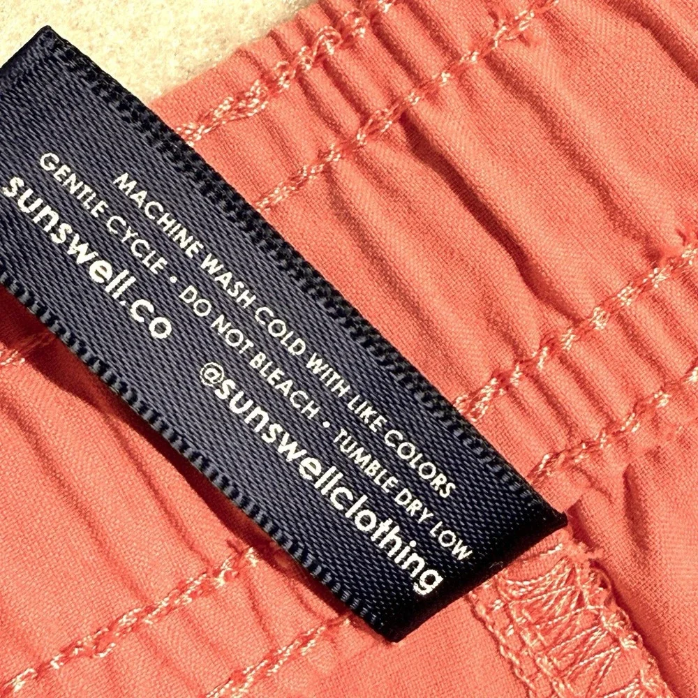Sunswell Shorts Mens‎ Medium Hybrid Swim Trunks Unlined Pull On Drawstring Coral